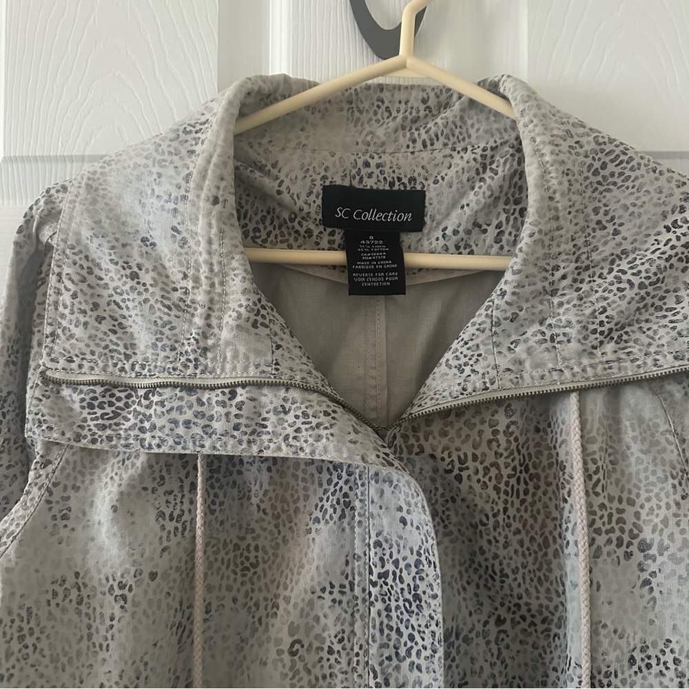 SD Collection Gray Leopard Utility Jacket - Picture 3 of 5